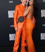 Access_Kardashian_120.jpg