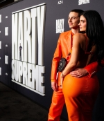 Access_Kardashian_275.jpg