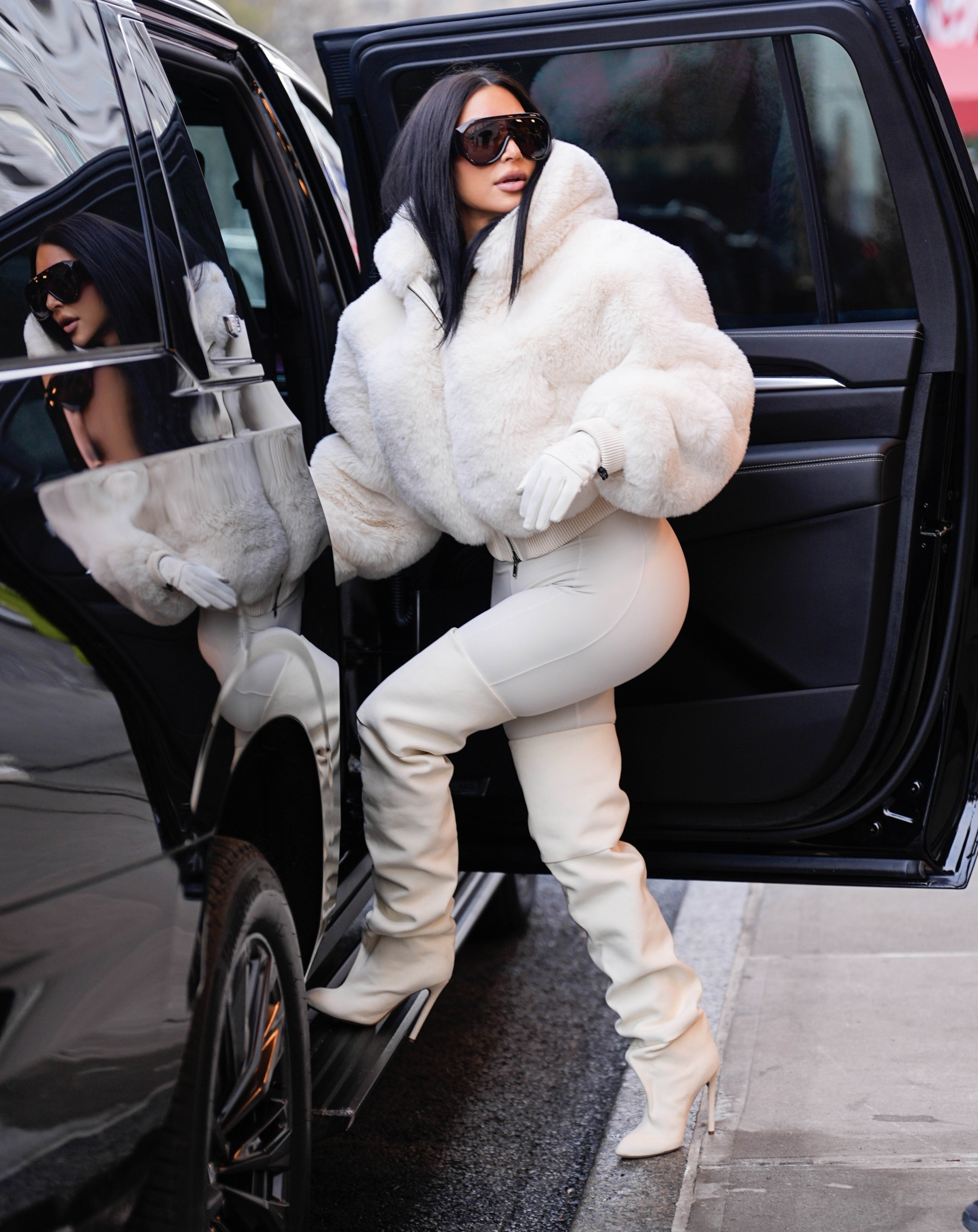 Access_Kardashian_7.jpg