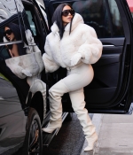 Access_Kardashian_7.jpg
