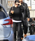 Access_Kardashian_3.jpg