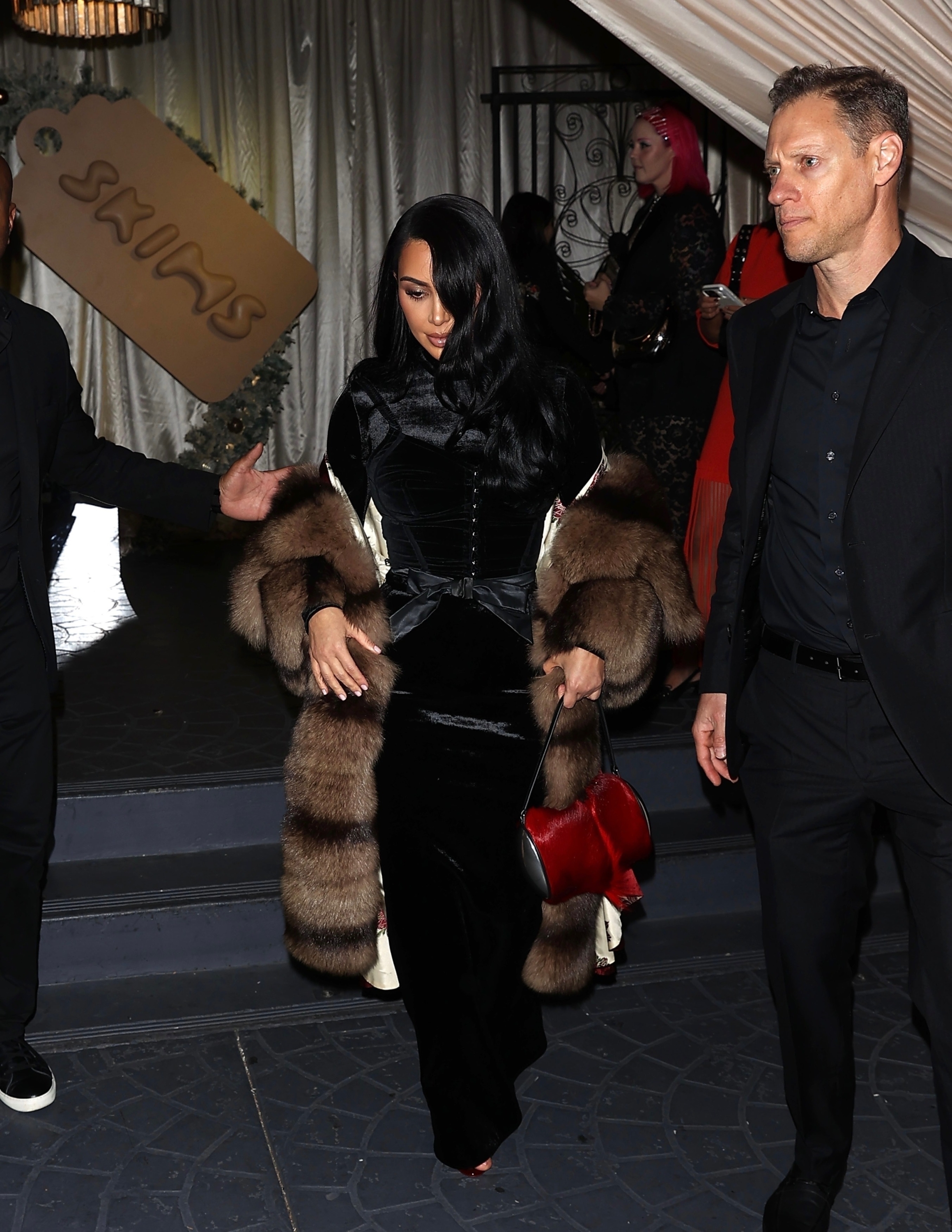 Access_Kardashian_1.jpg