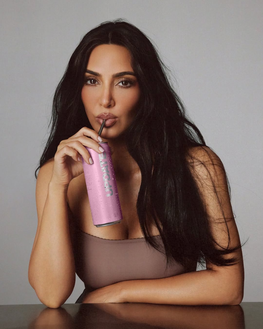 Access_Kardashian_1~0.jpg