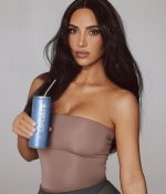 Access_Kardashian_12~0.jpg