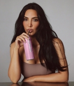 Access_Kardashian_1~0.jpg