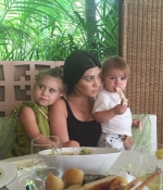 Access_Kardashian_3~0.jpg