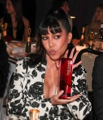 Access_Kardashian_4.jpg