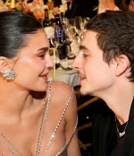 Access_Kardashian_4.jpg