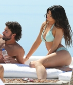 Access_Kardashian_7.jpg