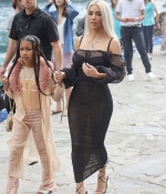 Access_Kardashian_003.jpg