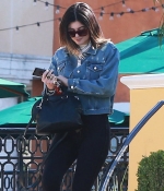Access_Kardashian_4.jpg