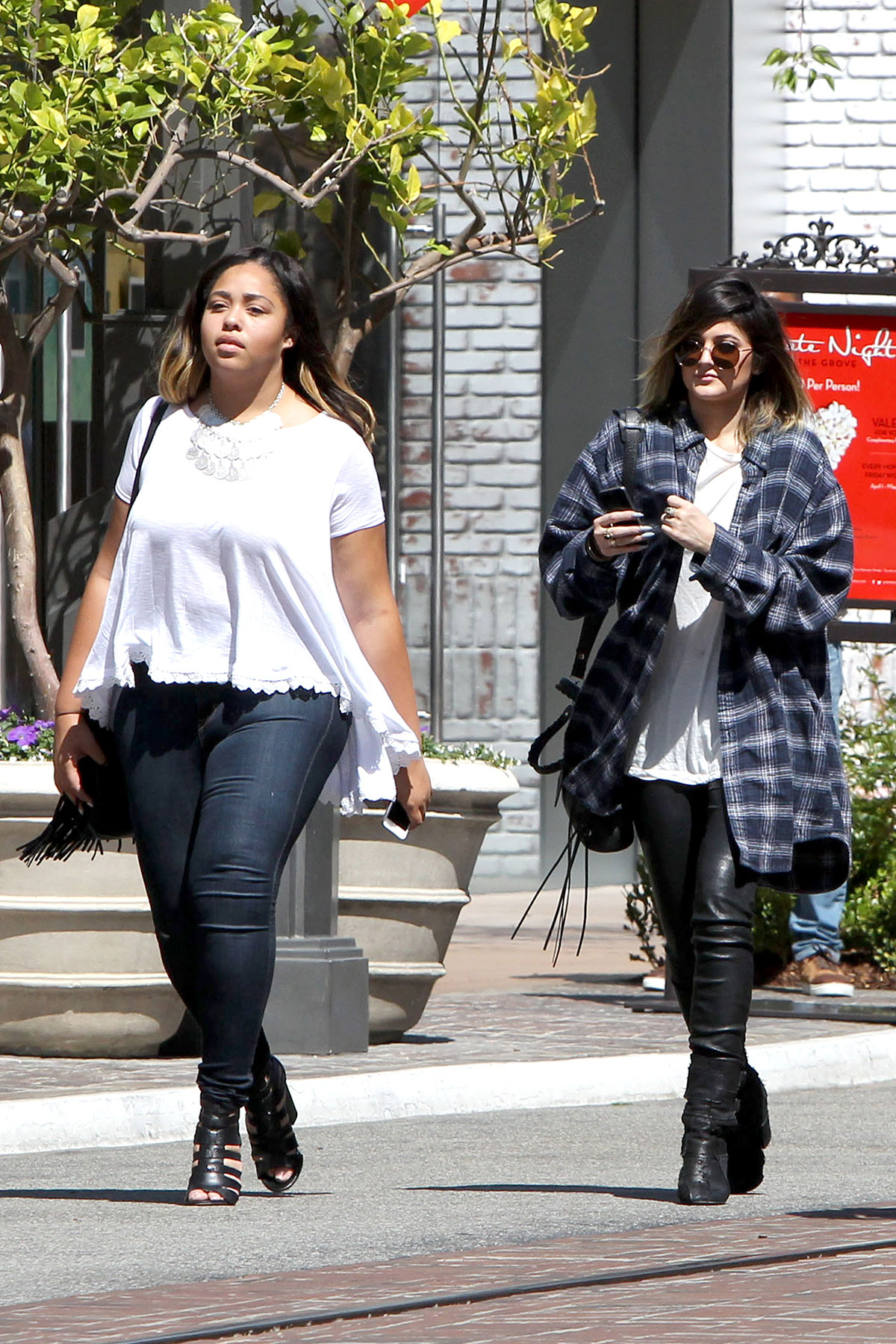Access_Kardashian_3.jpg