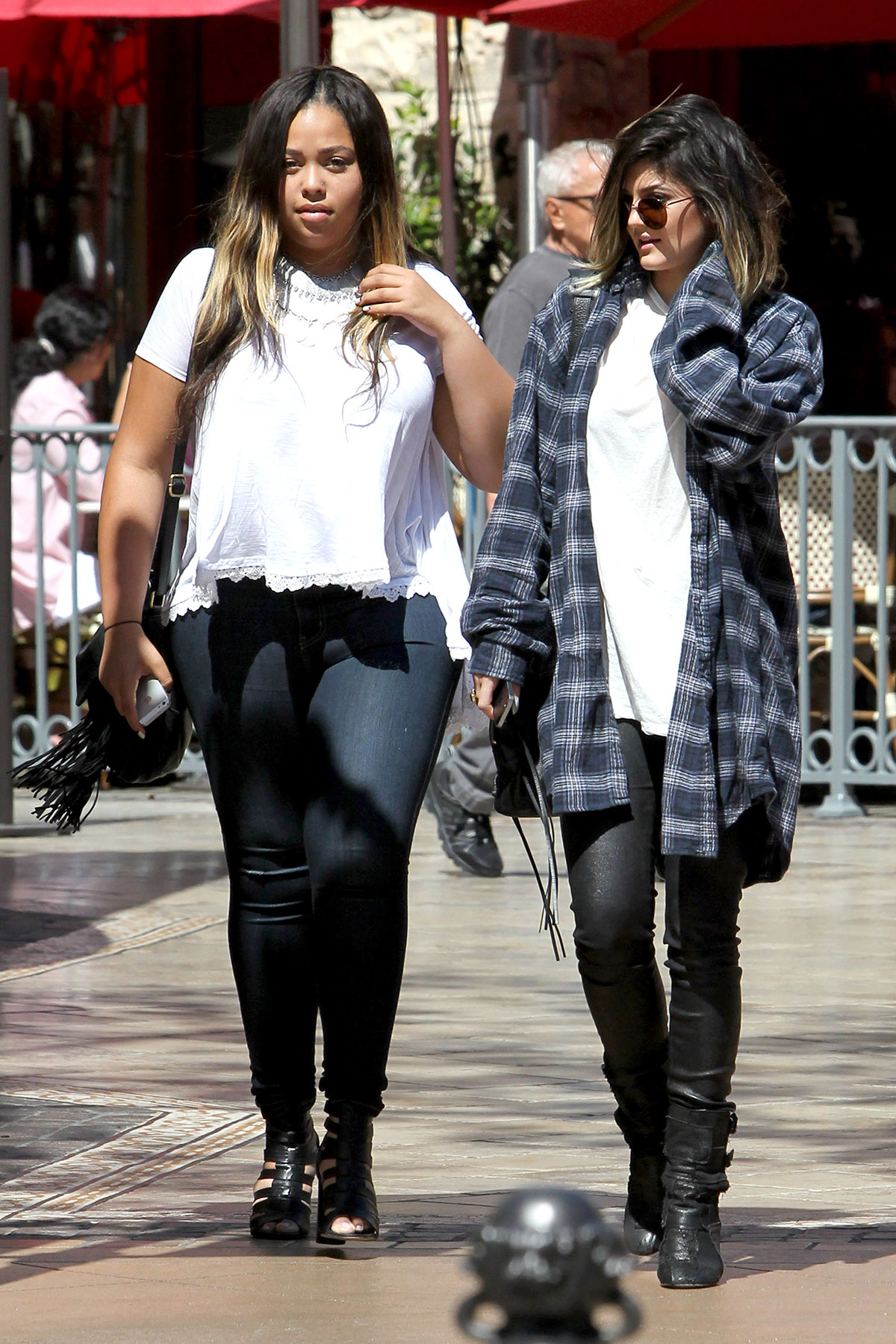 Access_Kardashian_5.jpg