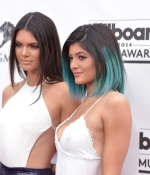 Access_Kardashian_12.jpg