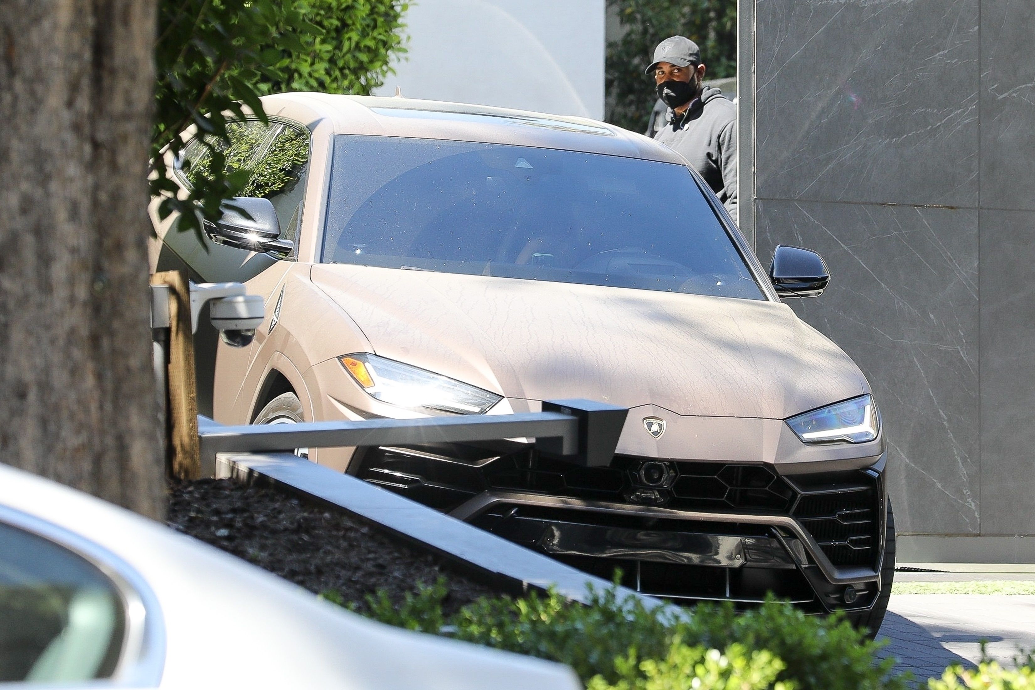 Access_Kardashian_001.jpg