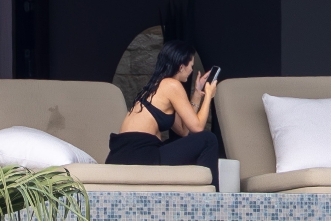 Access_Kardashian_4.jpg
