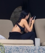 Access_Kardashian_4.jpg