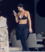 Access_Kardashian_7.jpg