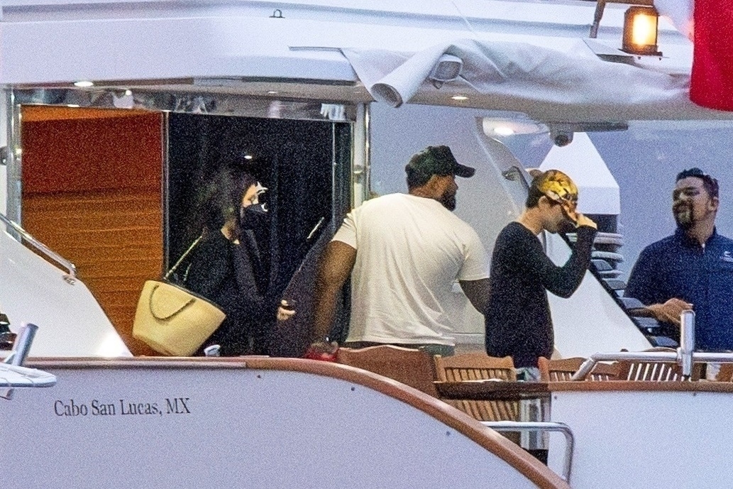Access_Kardashian_4.jpg