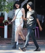 Access_Kardashian_4.jpg