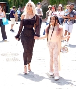 Access_Kardashian_005.jpg