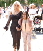 Access_Kardashian_020.jpg