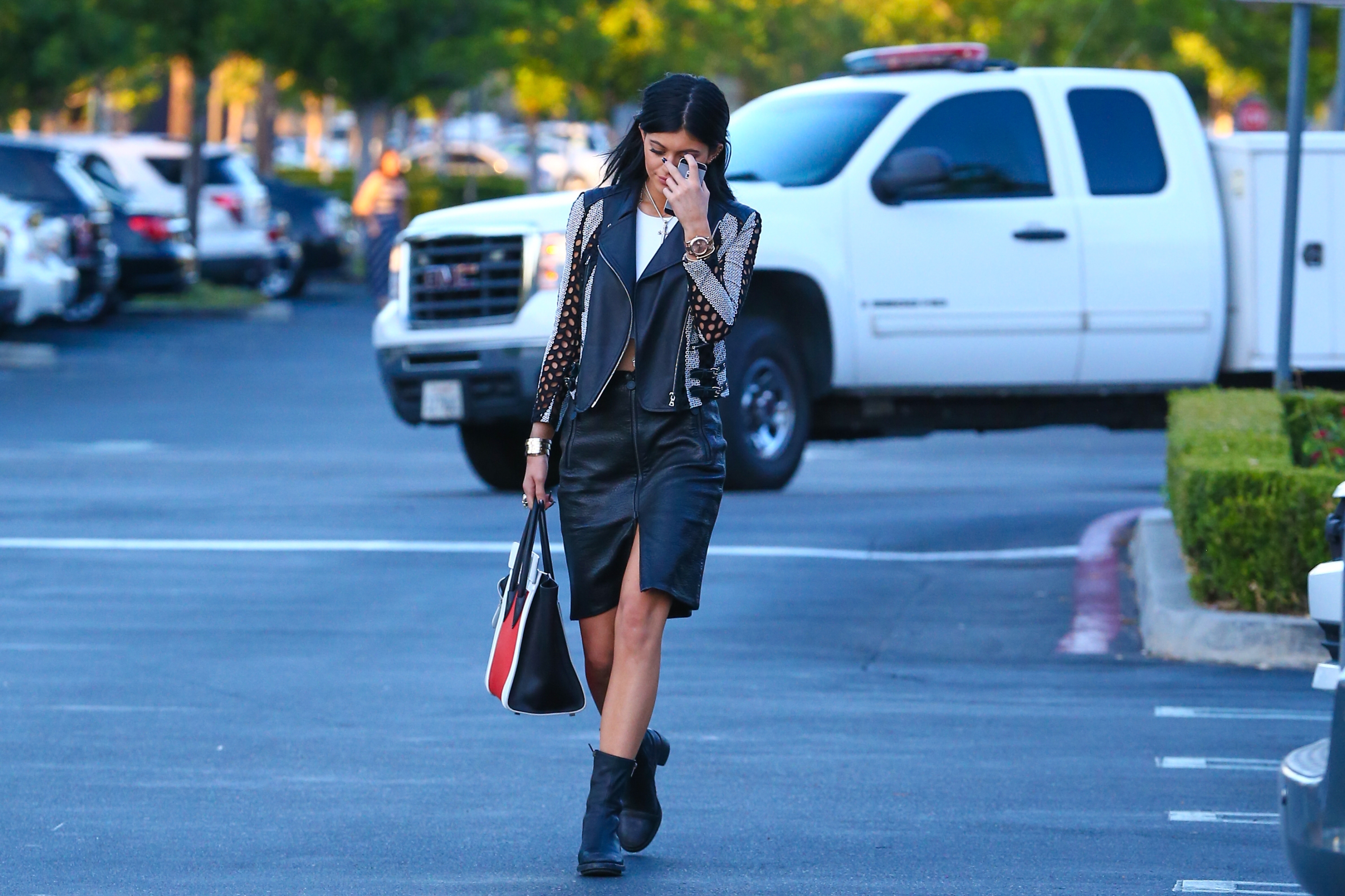 Access_Kardashian_9.jpg