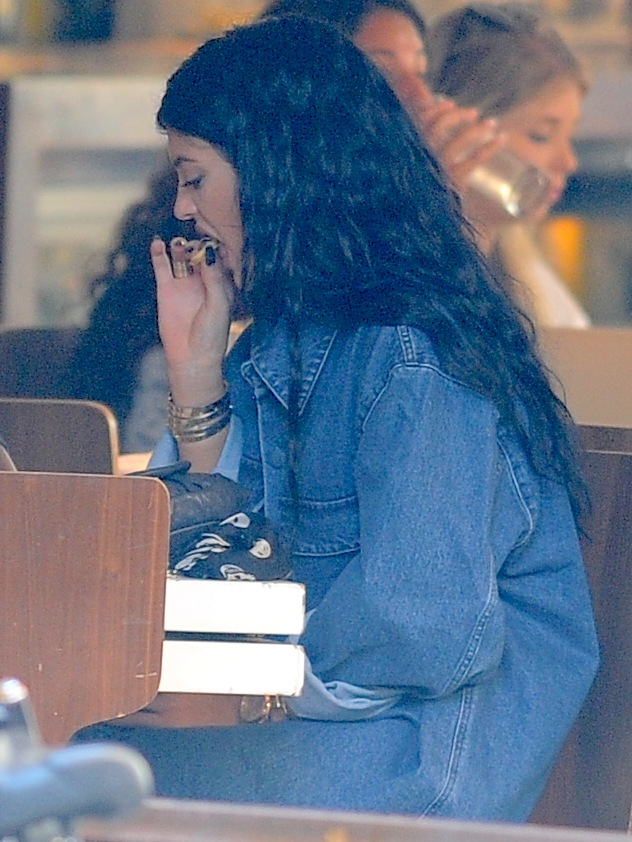 Access_Kardashian_3.jpg