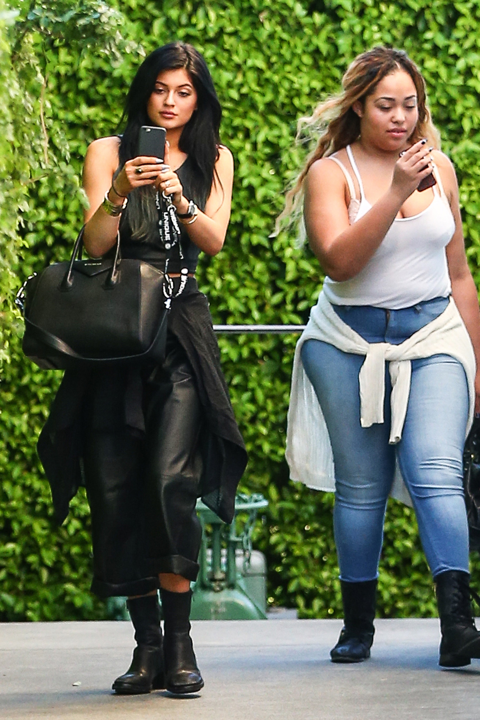 Access_Kardashian_8.jpg