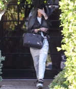 Access_Kardashian_1.jpeg