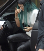 Access_Kardashian_1.jpg