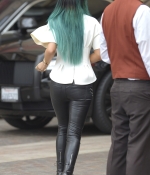 Access_Kardashian_4.jpg
