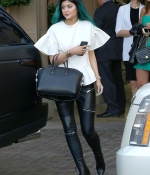 Access_Kardashian_11.jpg