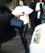 Access_Kardashian_12.jpg