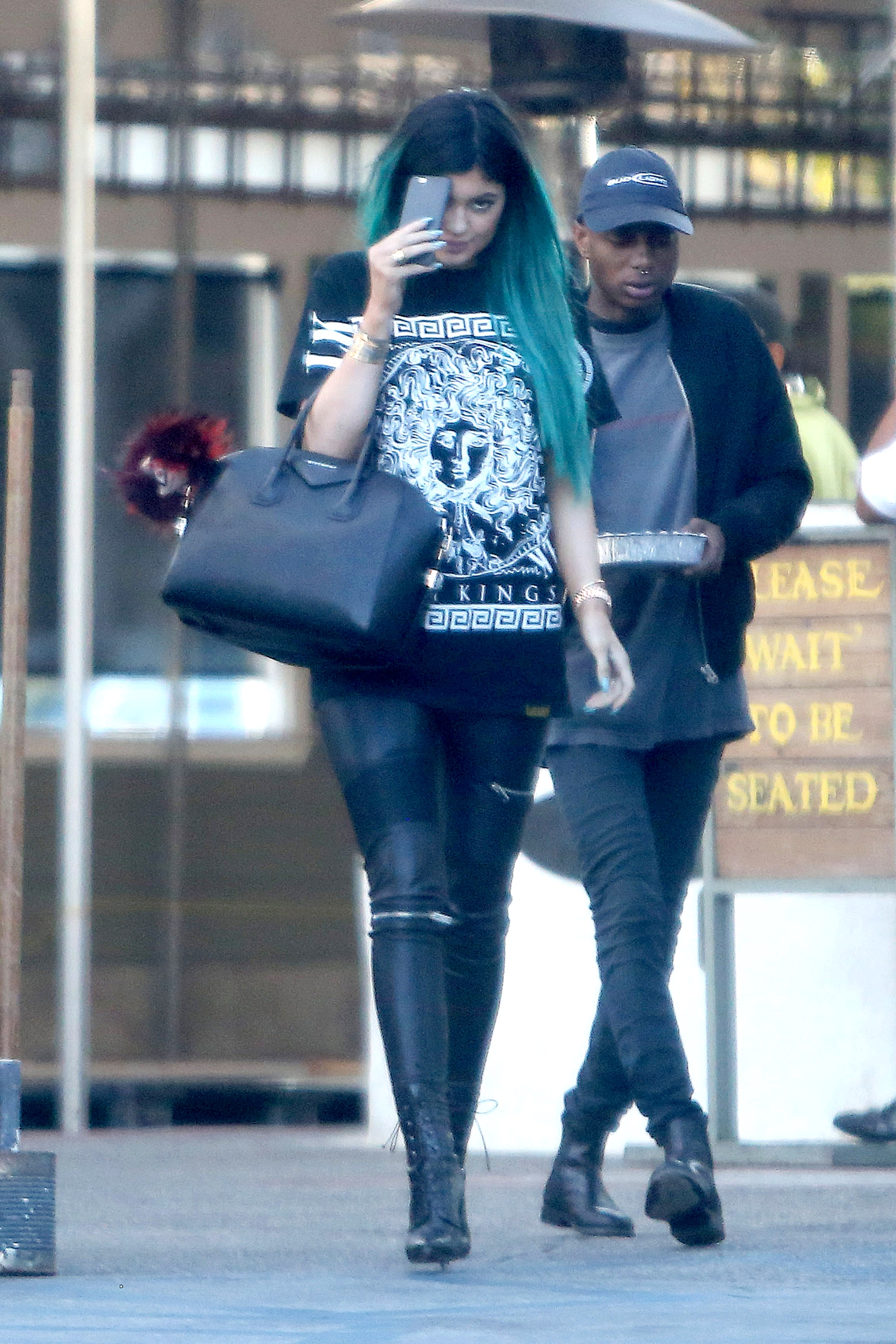 Access_Kardashian_1.jpg