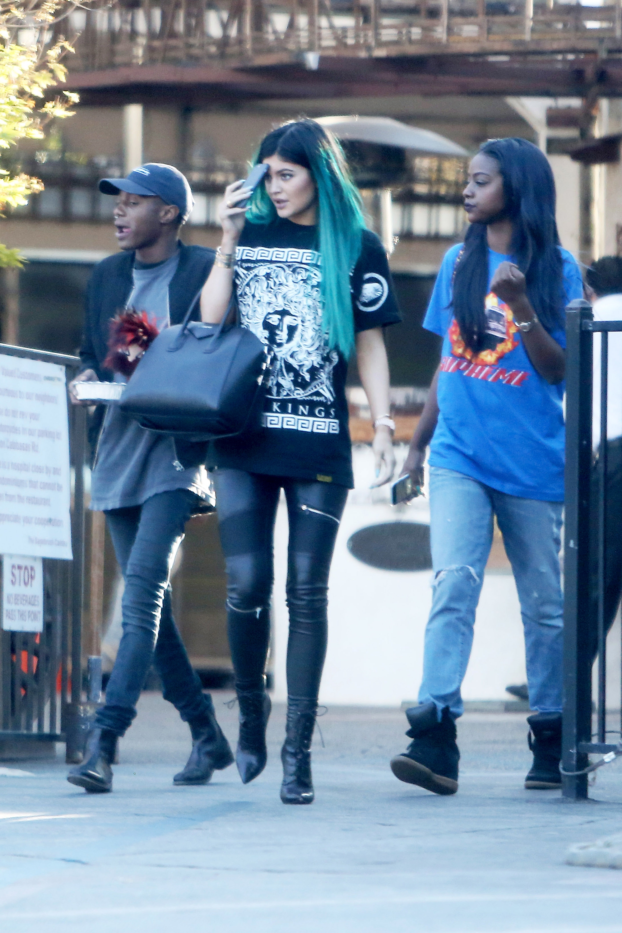 Access_Kardashian_4.jpg