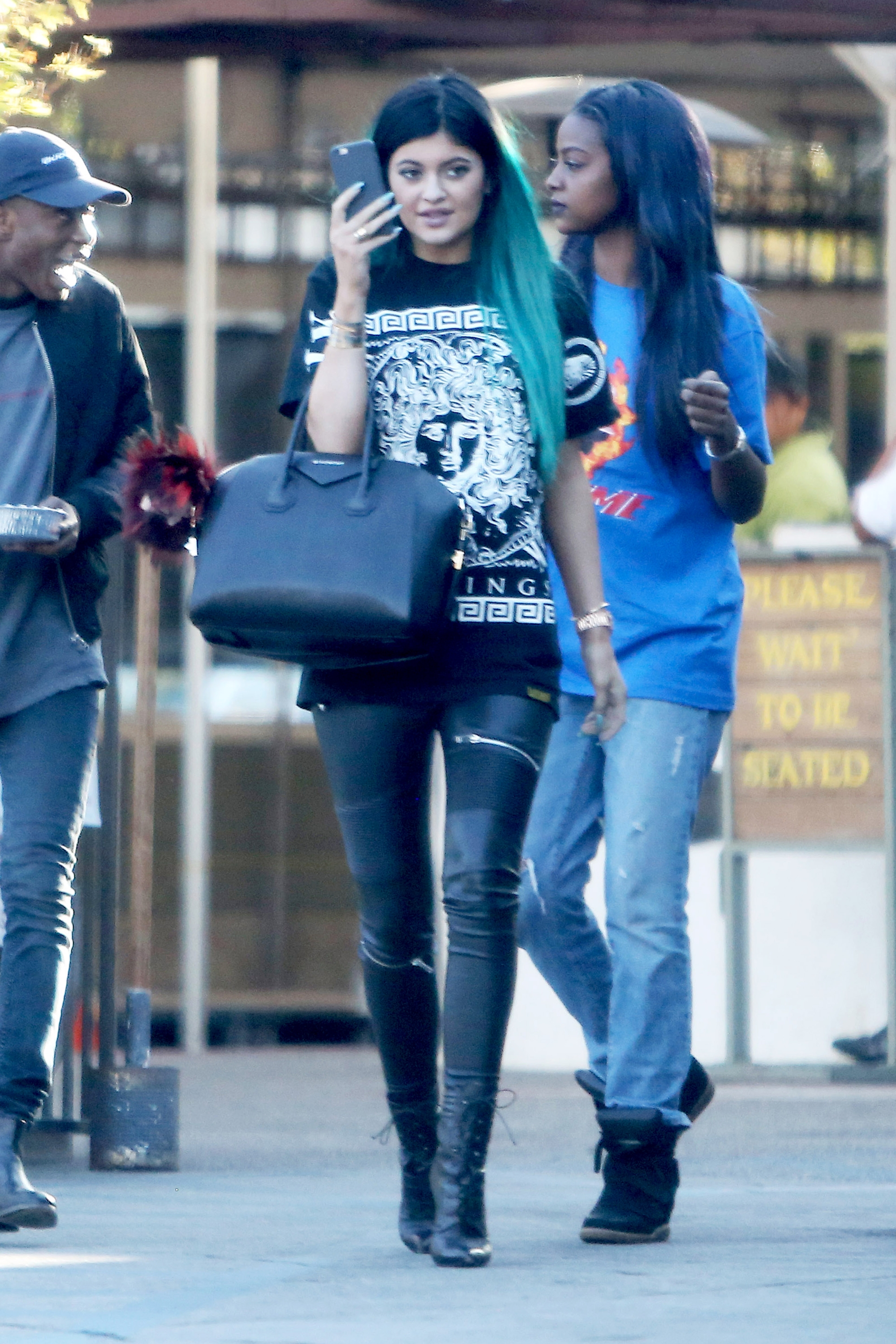 Access_Kardashian_6.jpg