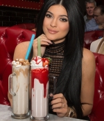 Access_Kardashian_6.jpg