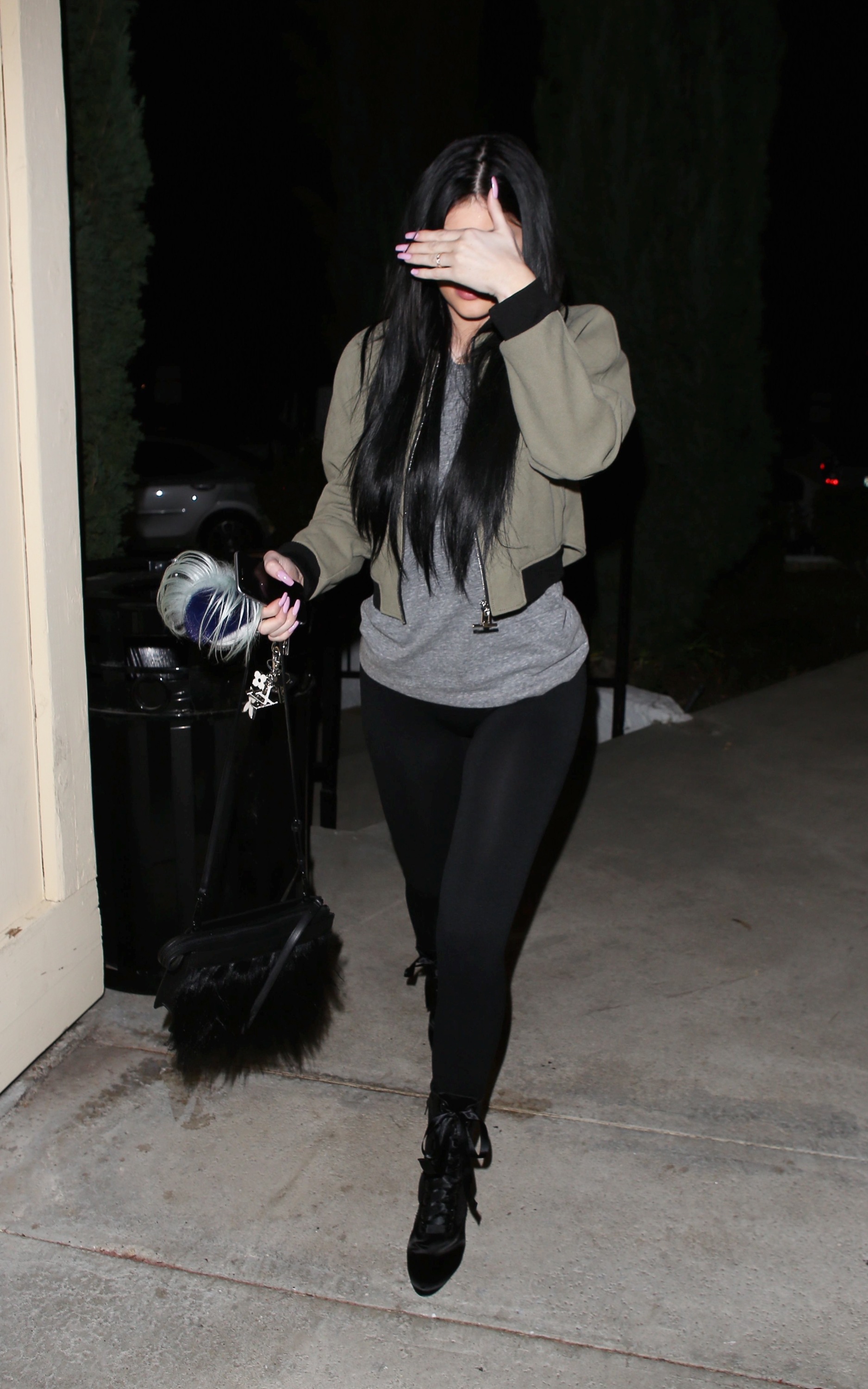 Access_Kardashian_6.jpg