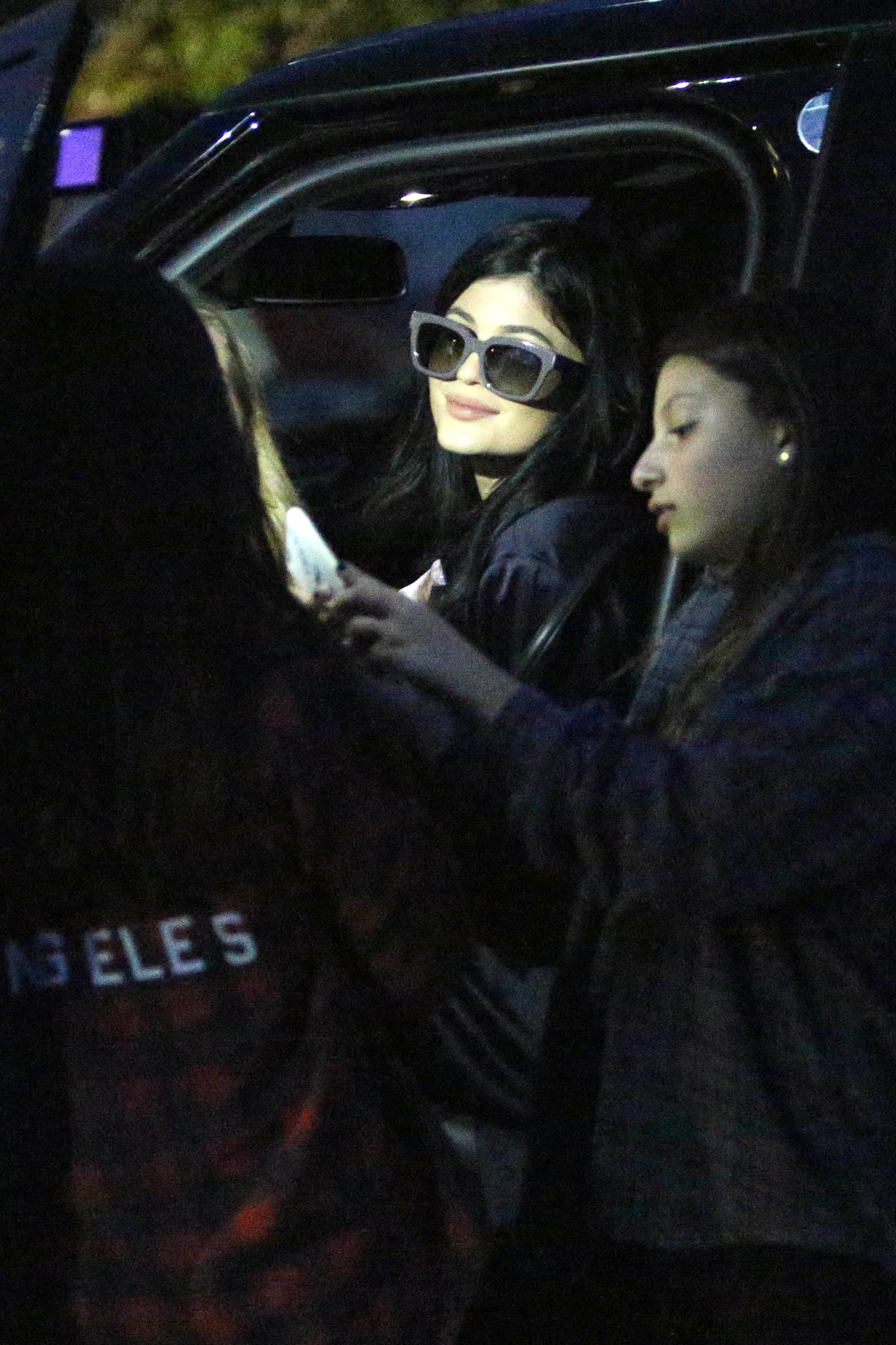 Access_Kardashian_5.jpg