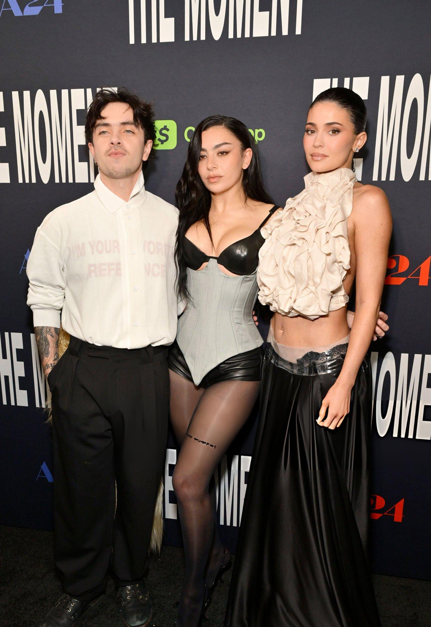 Access_Kardashian_2.jpg