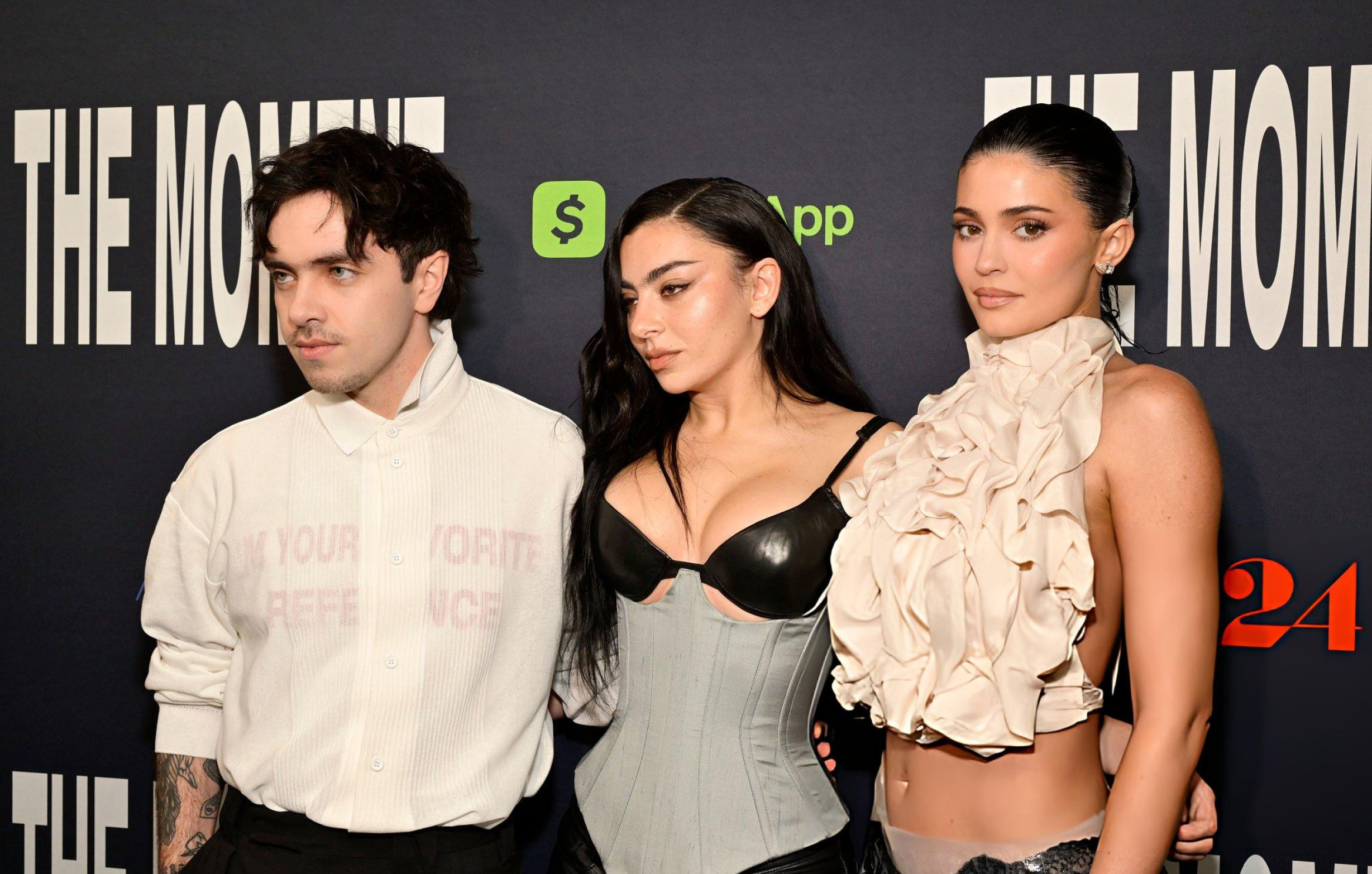 Access_Kardashian_8.jpg
