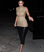 Access_Kardashian_3.jpg