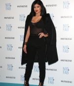 Access_Kardashian_1.jpg
