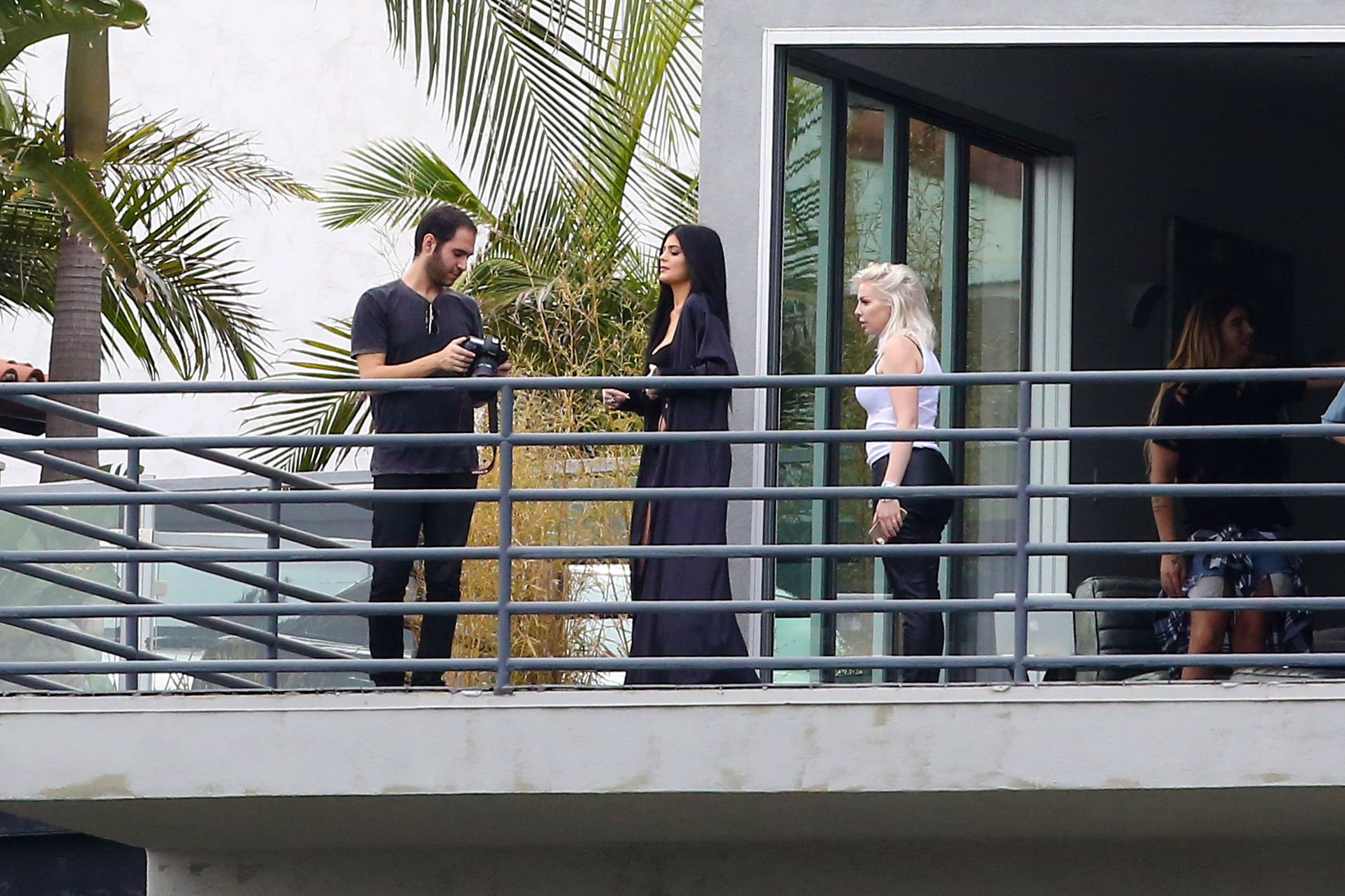 Access_Kardashian_4.jpg