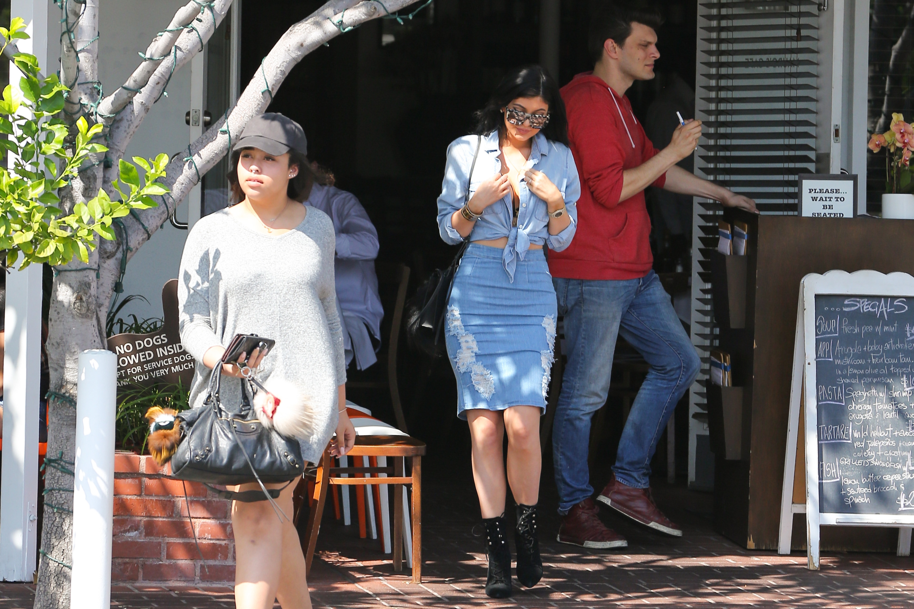 Access_Kardashian_1.jpeg