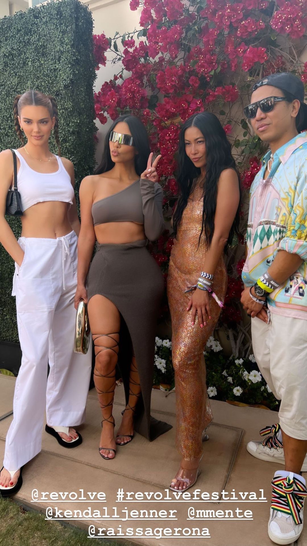 Access_Kardashian_004~0.jpg