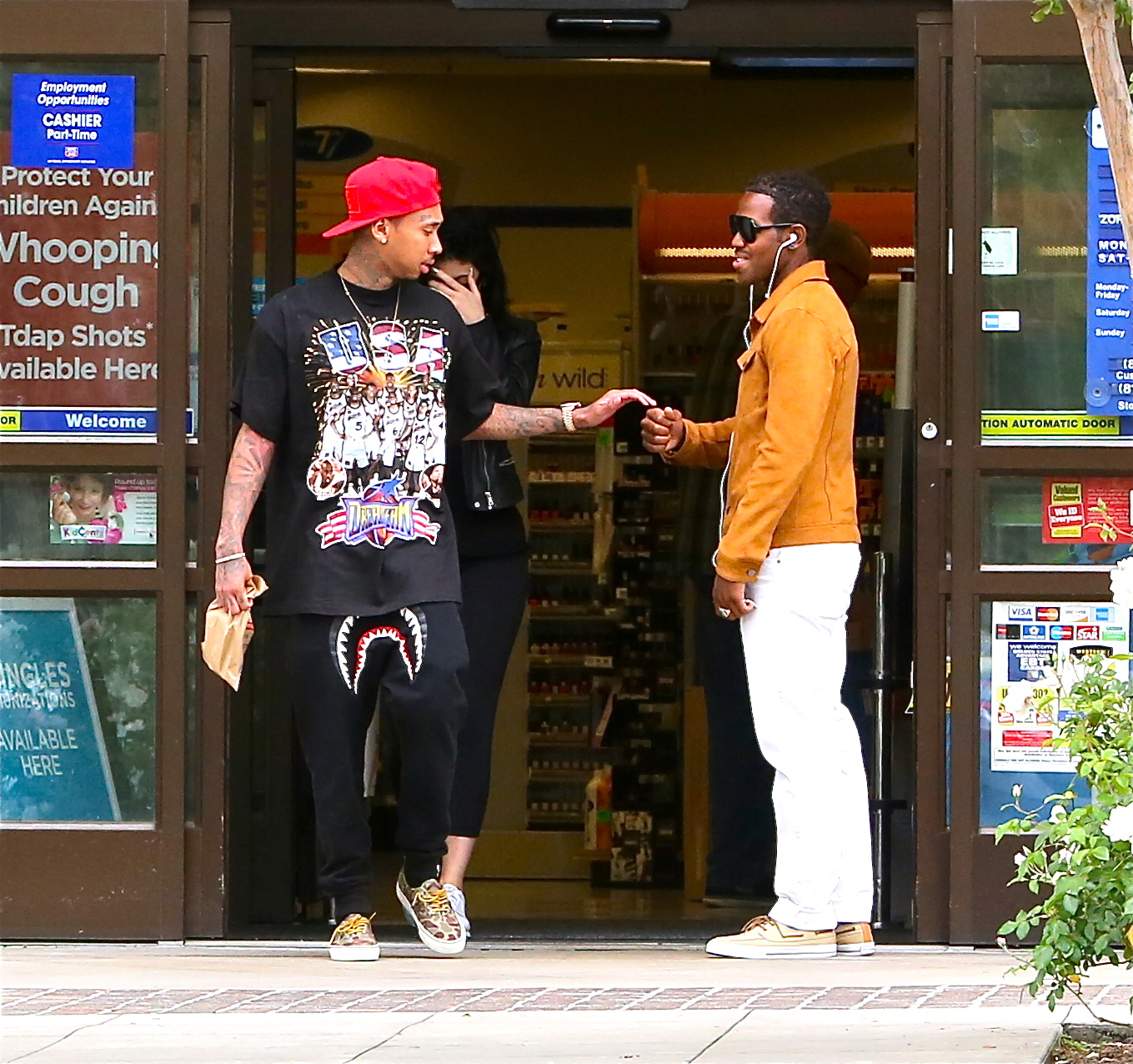 Access_Kardashian_1.jpg