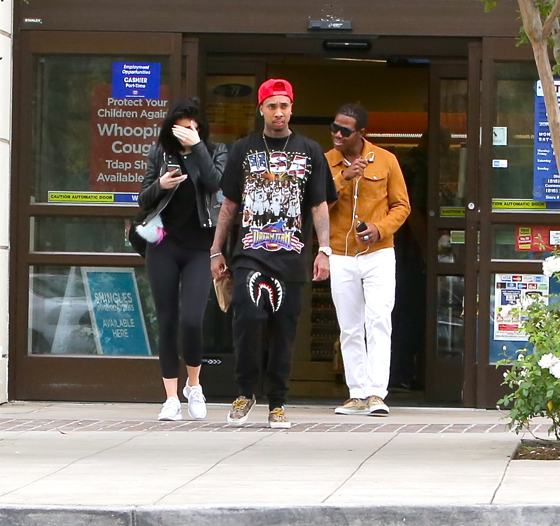 Access_Kardashian_3.jpg