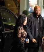 Access_Kardashian_1~0.jpg